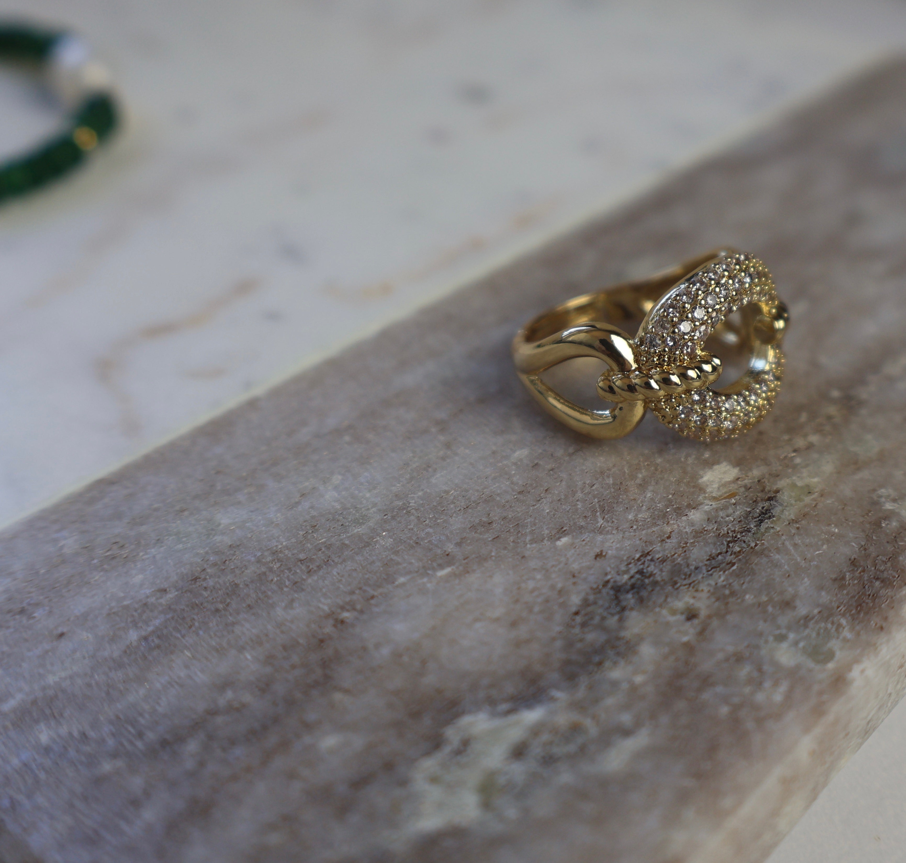 Mia Ring