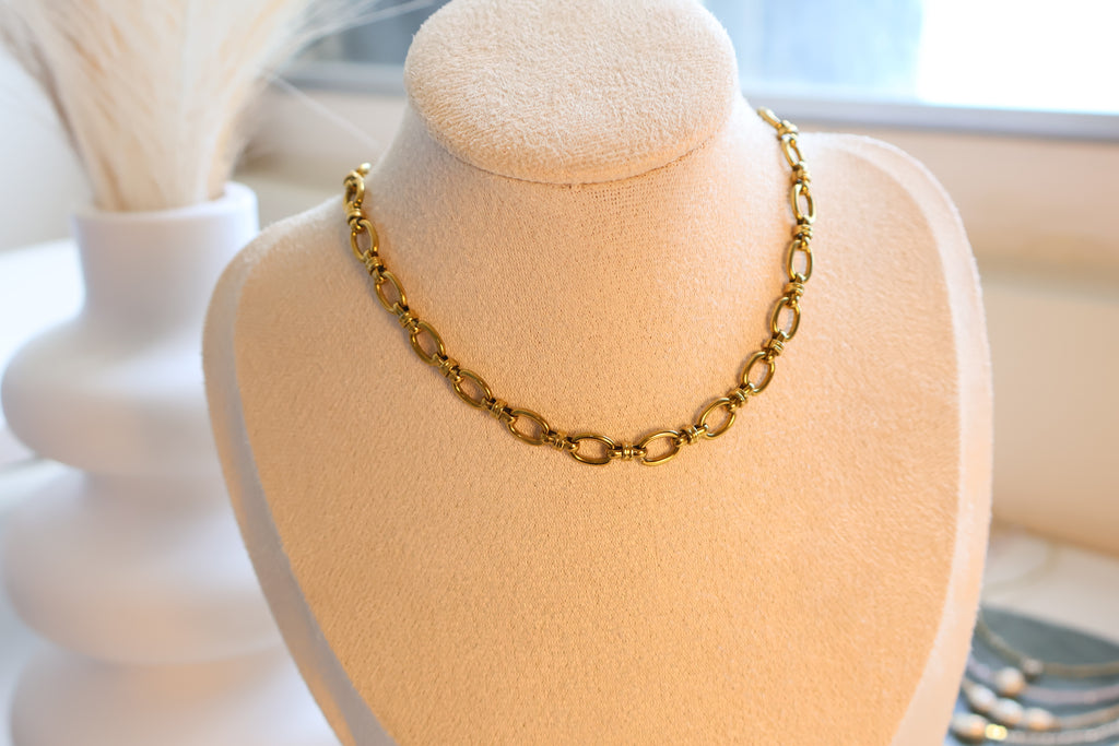 Verita Necklace