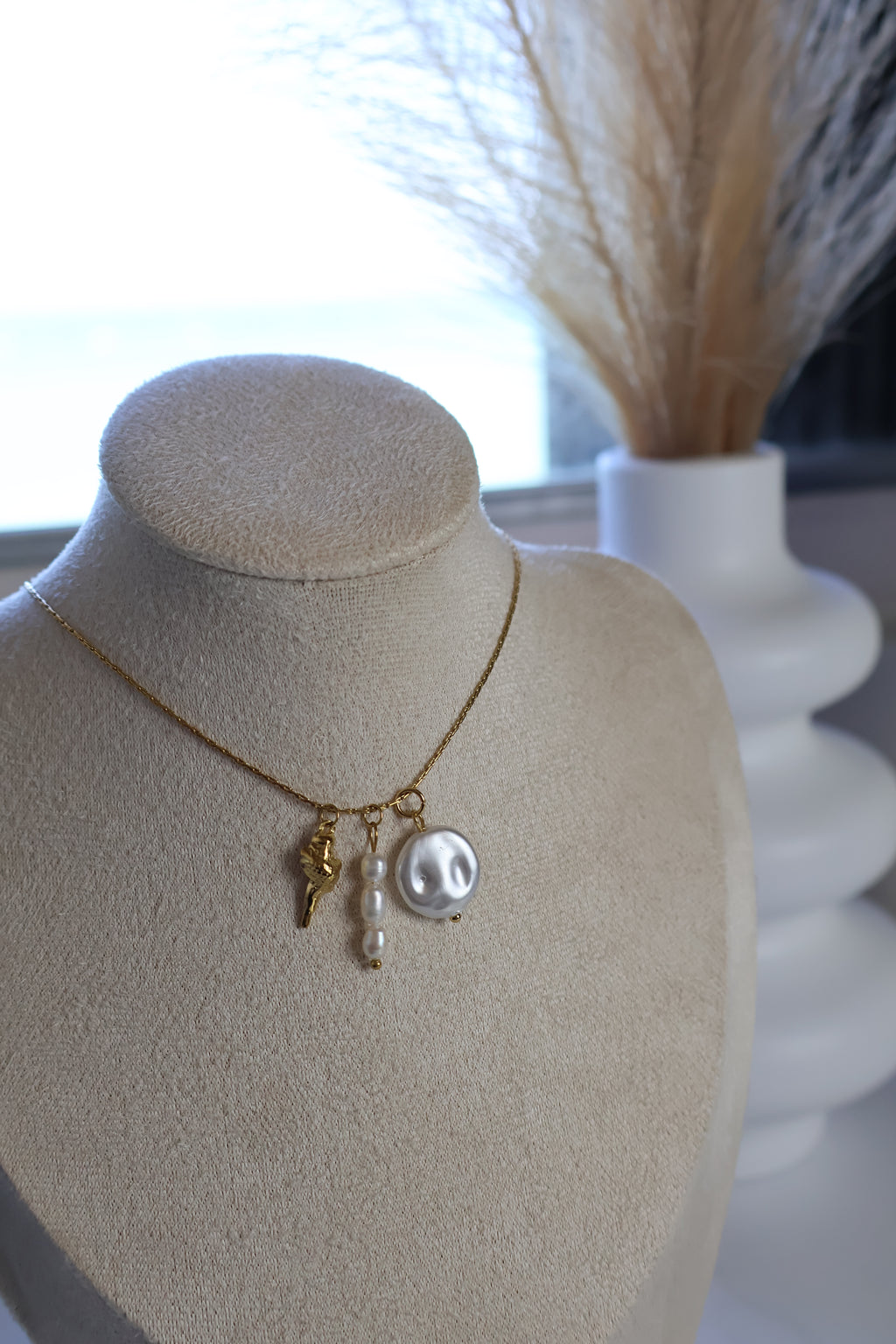 Iris Necklace